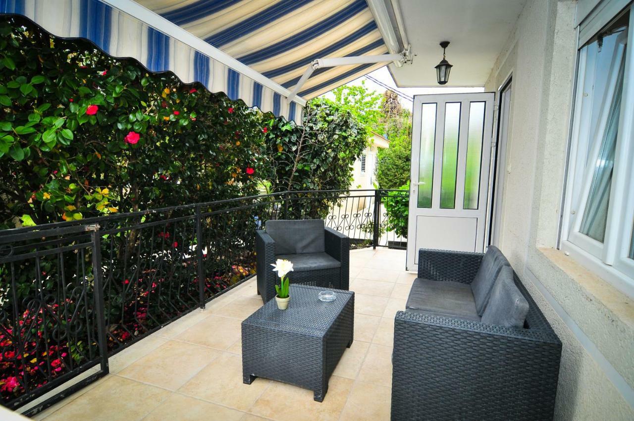 Apartments Pean Tivat Exterior photo